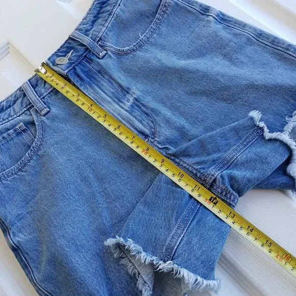 Hollister Ultra High-Rise 90s Short 00 W24 med wash denim jorts cutoff jeans - Picture 11 of 13
